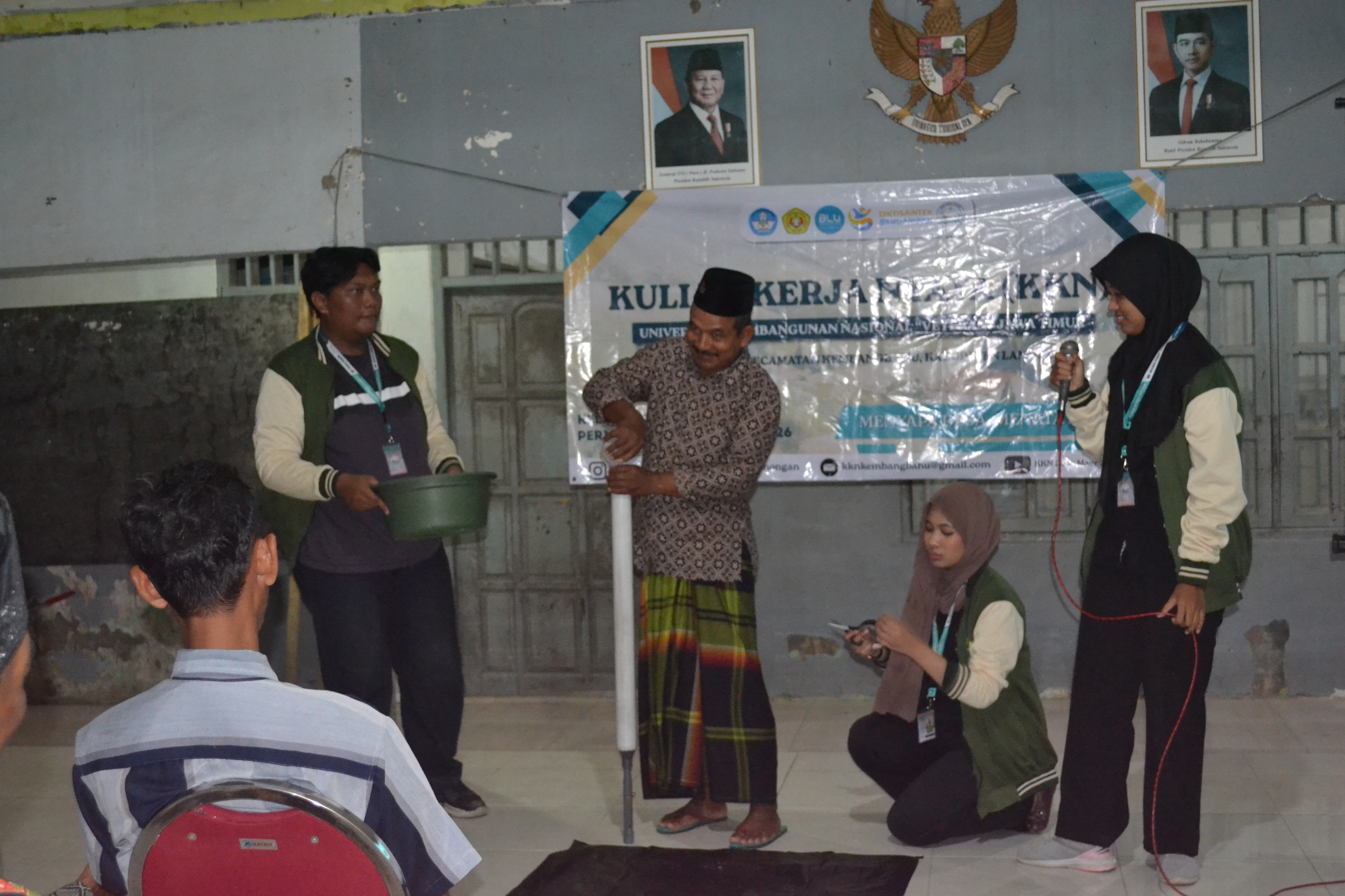 Mahasiswa KKN Perkenalkan MAORTILIZER, Inovasi Teknologi Tepat Guna untuk Mendukung Efisiensi Pemupukan Petani Desa Maor