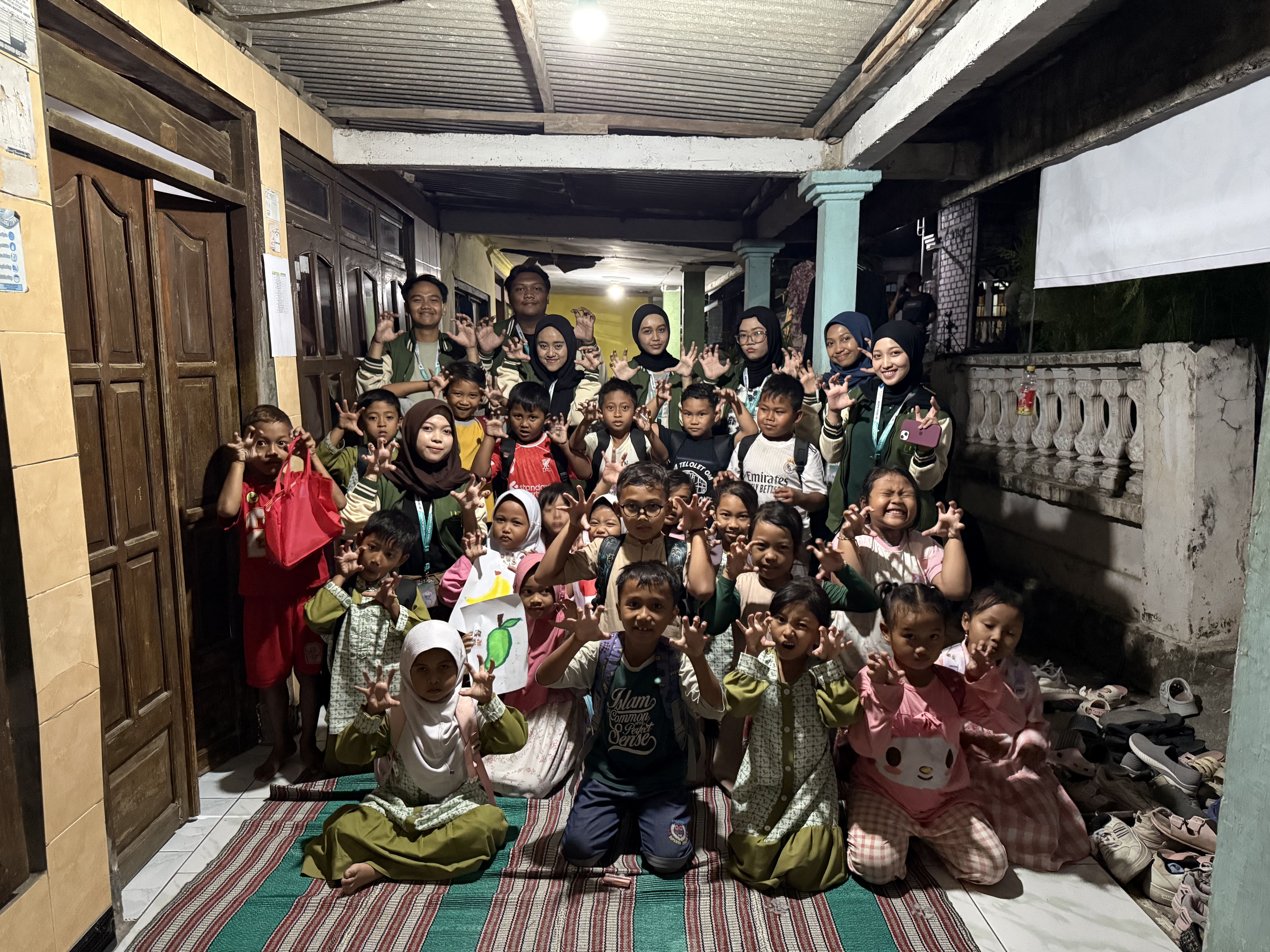 Mahasiswa KKN Kelompok 9 UPN “Veteran” Jatim Gelar Sinau Bareng untuk Anak-anak Desa Maor